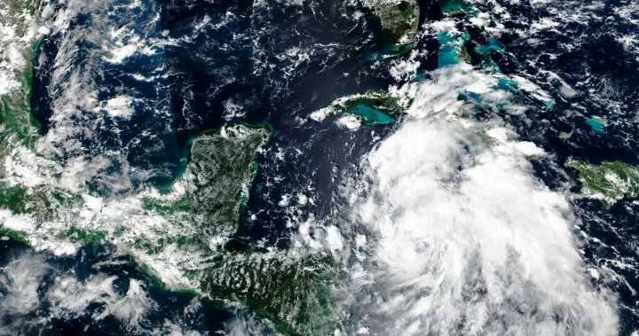 Hurricane Ian closes in on Cuba before moving to Florida as Category 4 storm - National