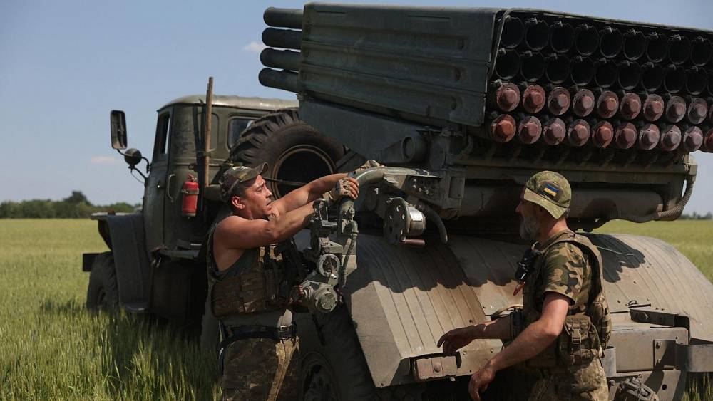 Ukraine war: Kyiv claims to have recaptured 500 km2 from Russia in south of country