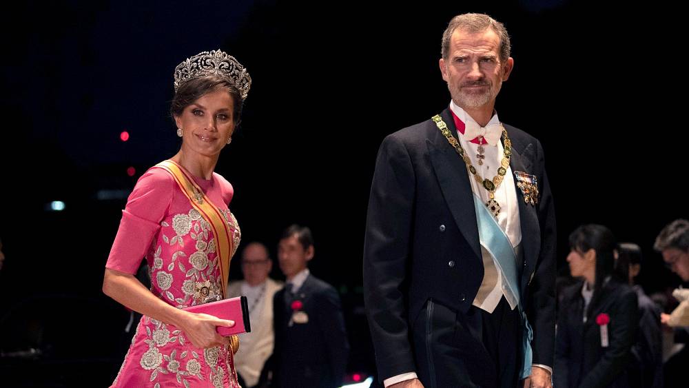 Will Spain's commoner queen help to save the monarchy?