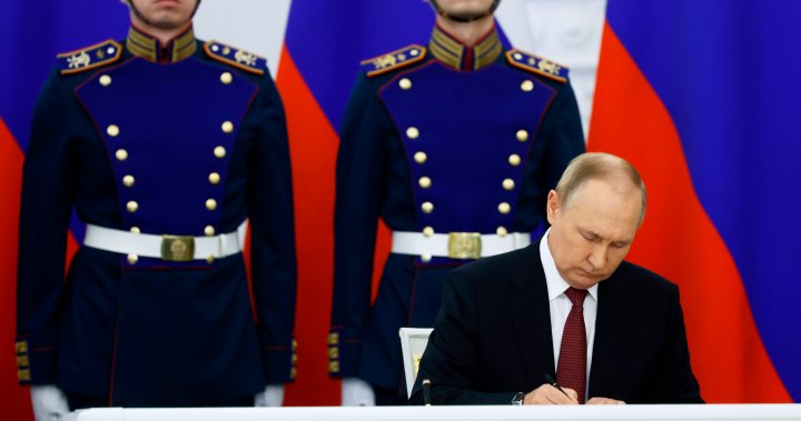 Canada slaps new sanctions on Russia after Putin annexes Ukrainian regions - National