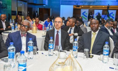 Standard Chartered Bank leads dialogue with financial market experts at Global Research Summit