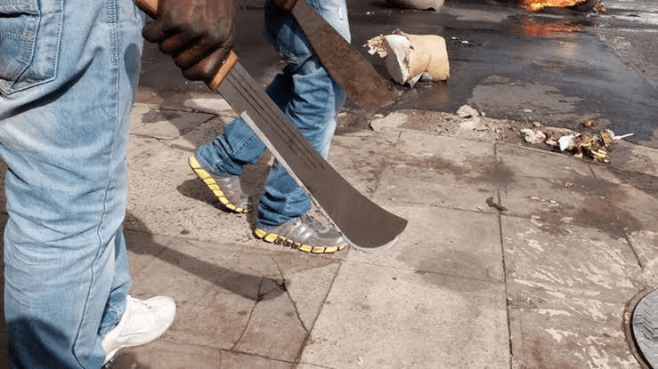 Suspected APC thugs invade Atiku campaign rally in Kaduna with swords, machetes