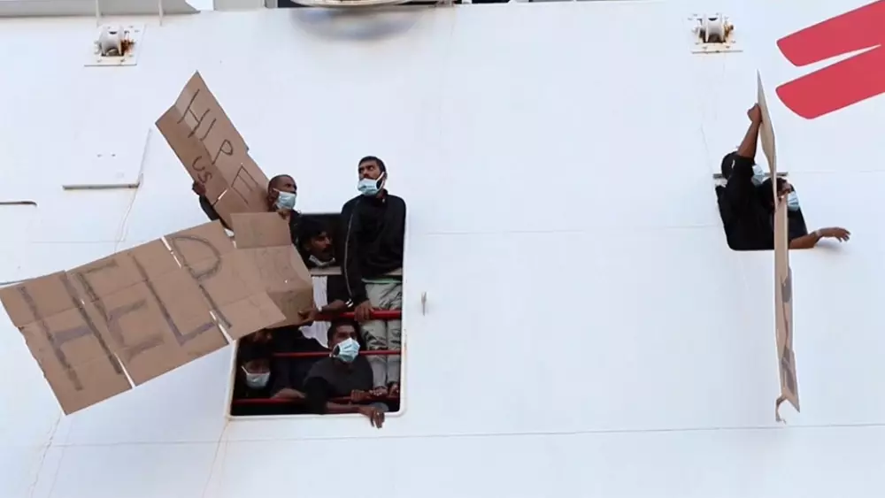 89 migrants allowed to disembark migrant ship in Italy as others remain stranded