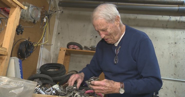 85-year-old fixes up bicycles for children’s Christmas gifts in Burnaby