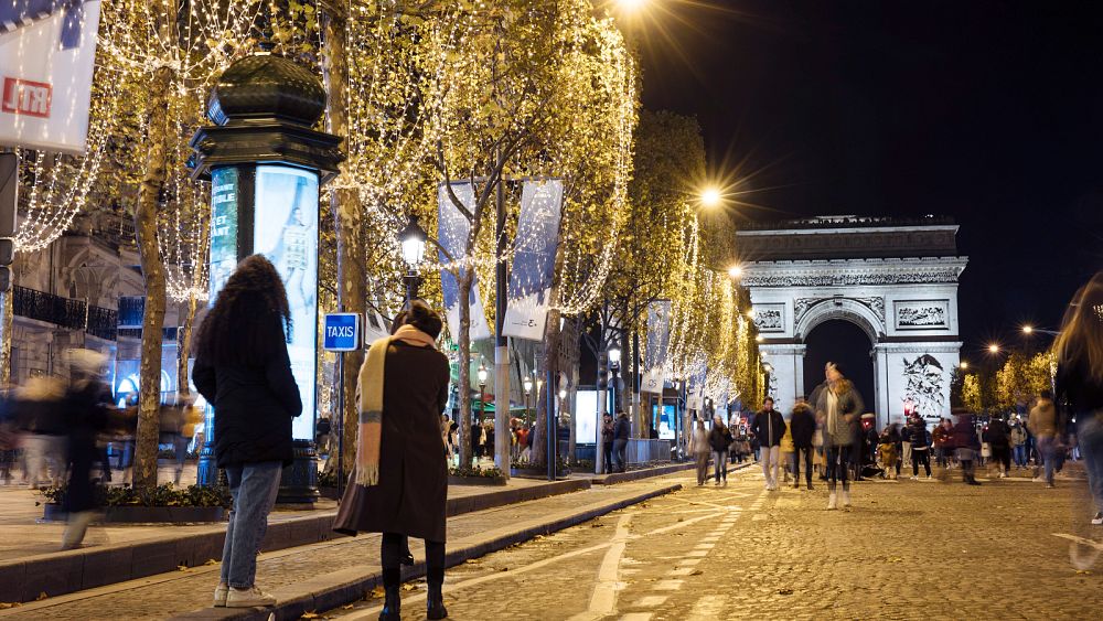 France sees historic drop in electricity consumption from public lighting