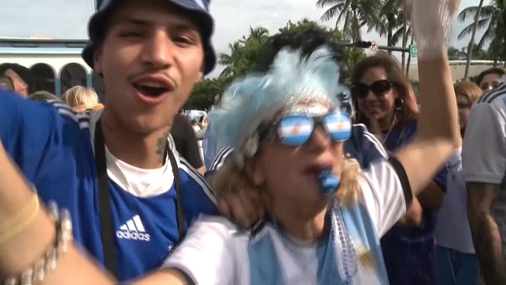 VIDEO : Watch: football fans around the world celebrate Argentina's World Cup victory