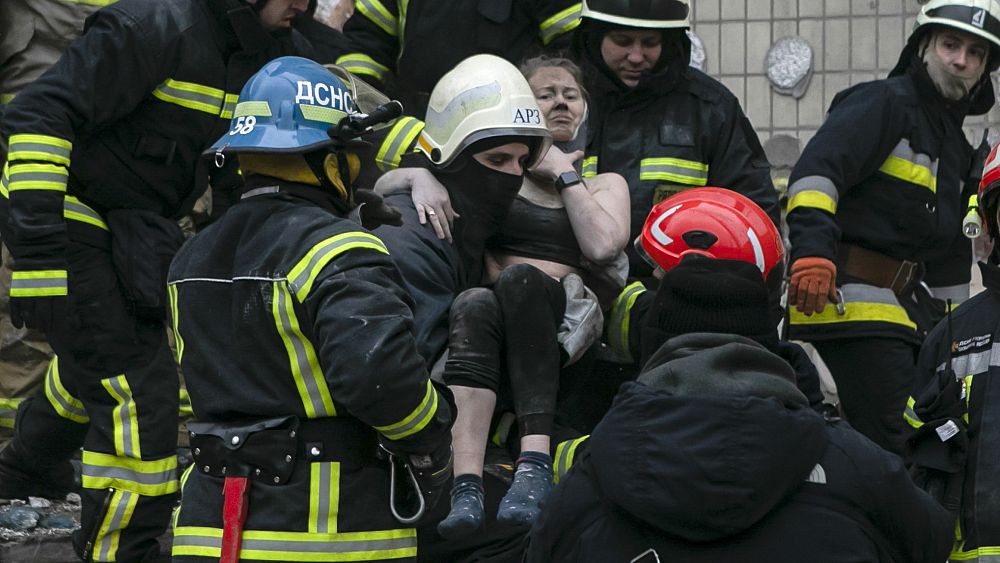 Ukraine War: Woman found alive amidst the rubble after Russia hits residential building in Dnipro