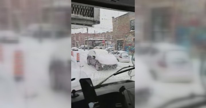 Viral video shows person driving in snow-covered car in Montreal - Montreal