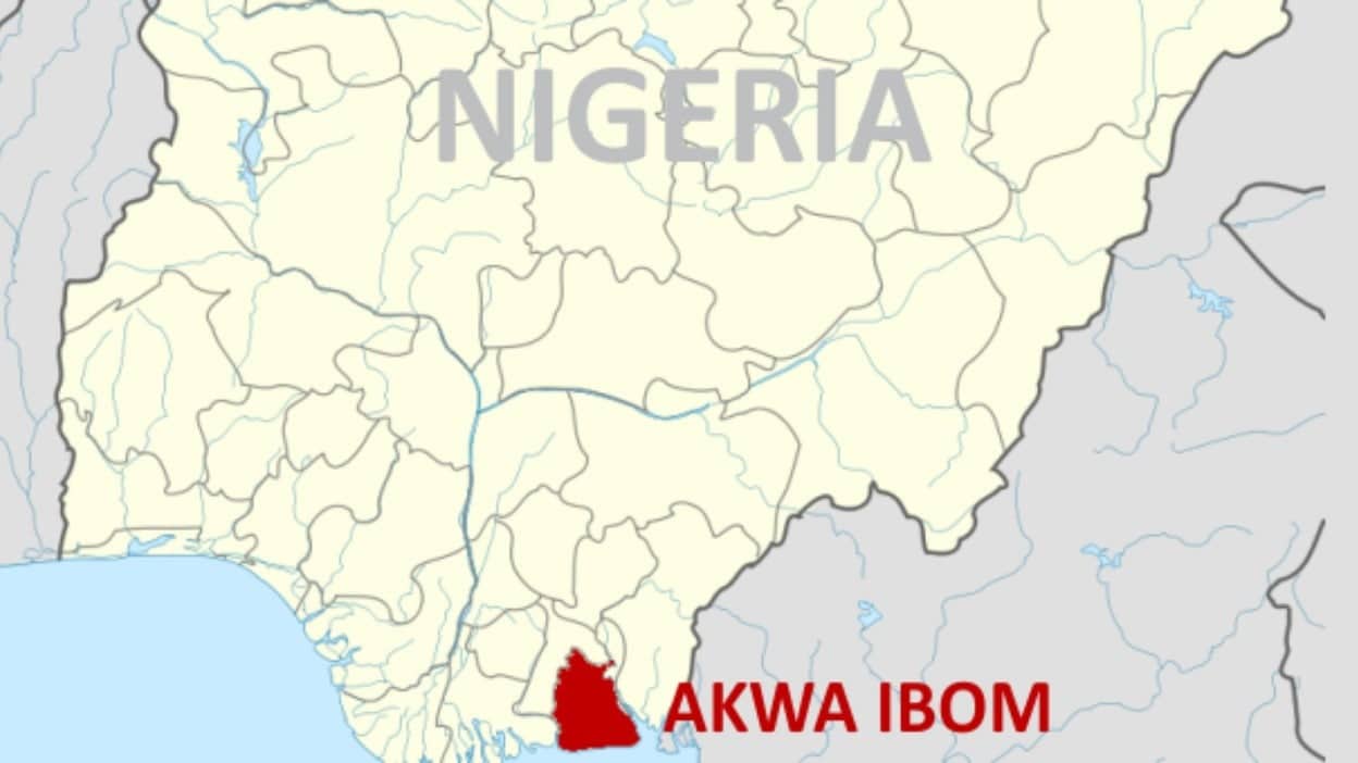 Youths arrest ministry officials allegedly disguising as security agents to extort fishermen in Akwa Ibom