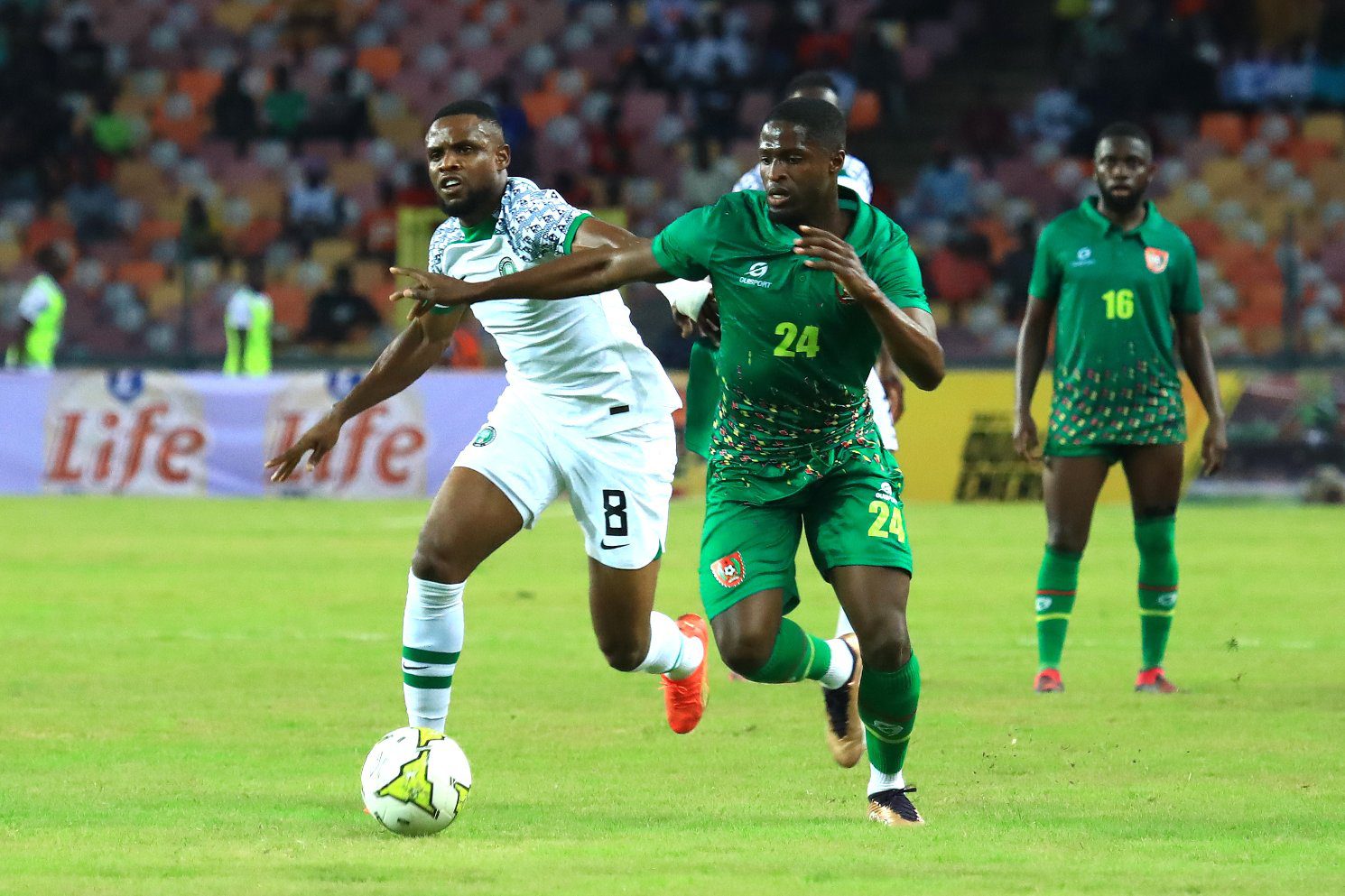 Simon, Osayi-Samuel star as Super Eagles defeat Guinea Bissau away from home