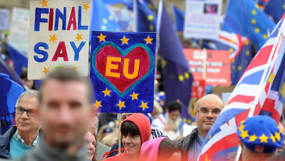 UK public more confident about the EU than the government, survey finds