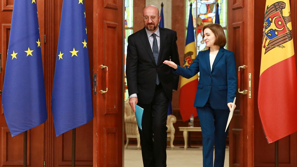 EU gives extra €40 million loan to Moldova
