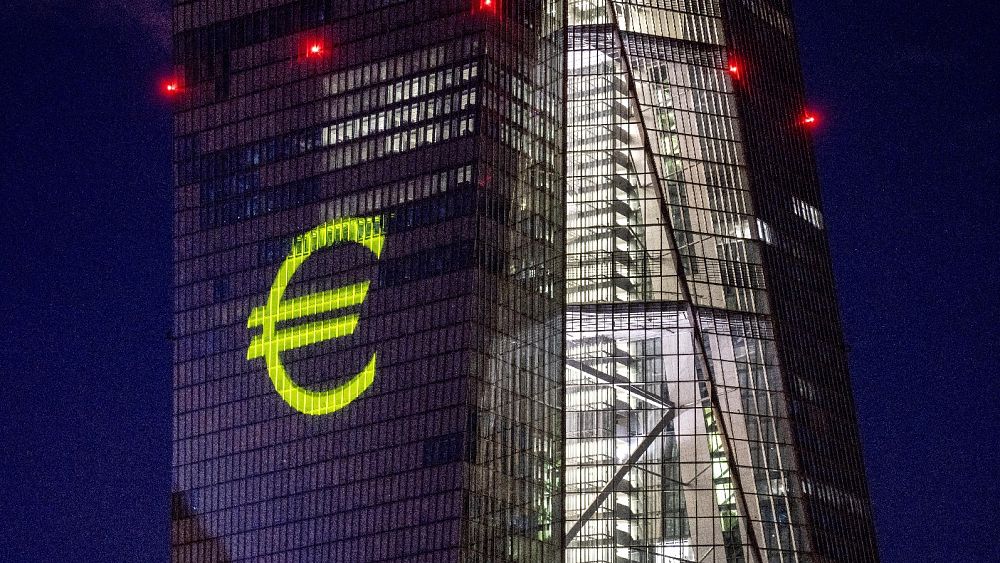 Falling energy prices boost EU's growth outlook, Commission says