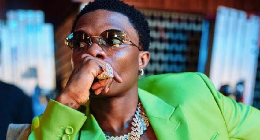 How Wizkid Slapped Me When I Approached Him In London – Jamaican DJ