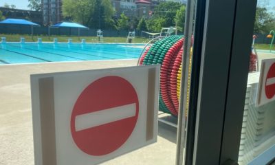 Service interruptions, pool closed: Westmount blue collar strike underway - Montreal