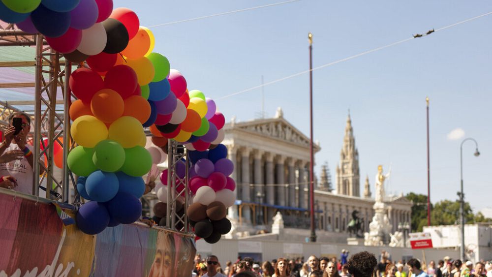 Austrian police foil alleged Islamic State sympathisers' plot to attack Vienna pride parade