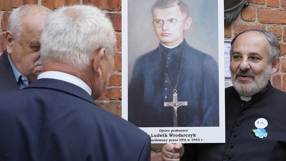 Polish demand for recognition of WWII massacres sparks row with Ukraine