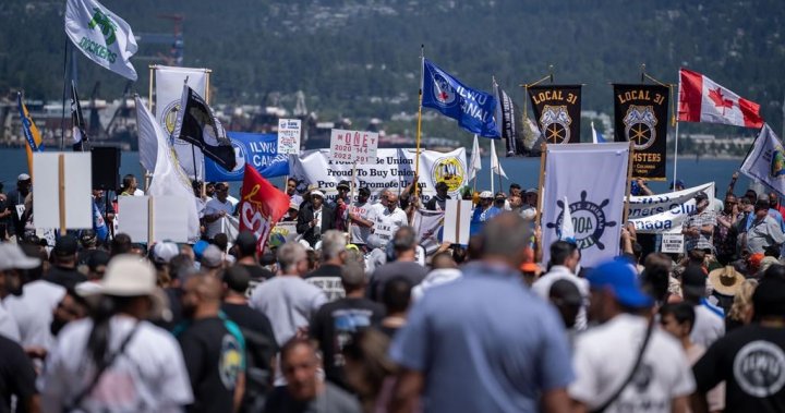Union vote begins on B.C. port deal that could end months-long dispute