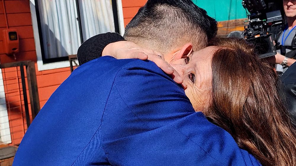 American man stolen at birth reunites with his birth mother in Chile