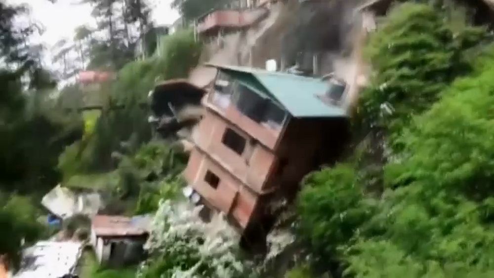 VIDEO : WATCH: Heavy rains cause destruction and death in India's Himalayas