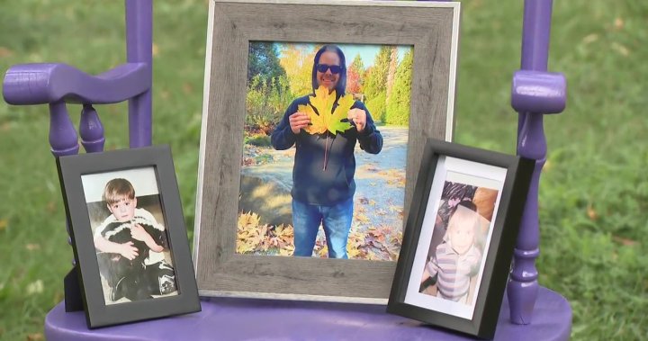 Edmontonians remember loved ones on International Overdose Awareness Day