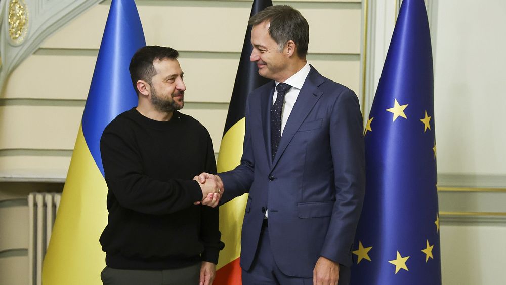'We're very close' to sanctioning Russian diamonds, says Belgian PM during Zelenskyy surprise visit