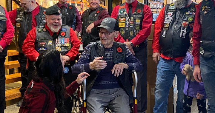 Manitoba WWII vet, 102, honored by Canadian Army Motorcycle Unit