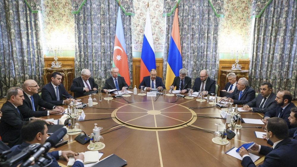 Armenia and Azerbaijan vow to 'normalise relations' and exchange POWs in joint statement
