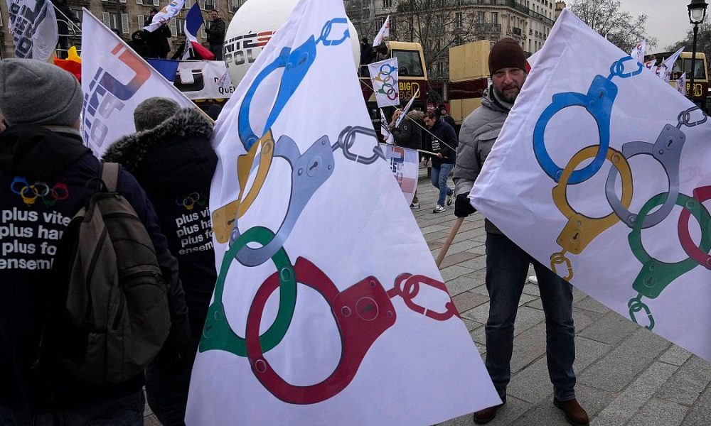 French police strike to demand better pay for 2024 Summer Olympics in Paris