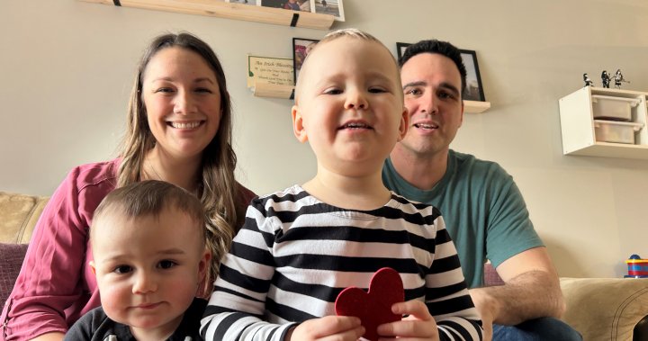 Montreal-area parents to host blood drive in honour of 2-year-old daughter in remission - Montreal