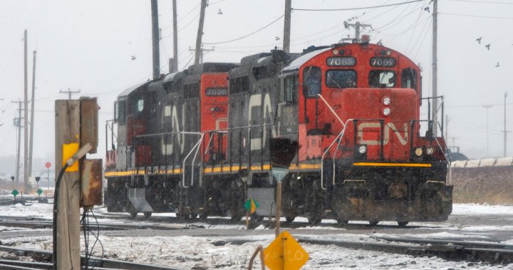 CN Rail workers union warns of strike over safety issues - National