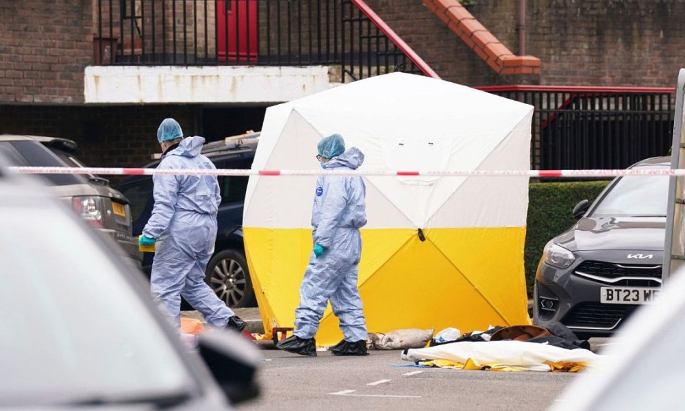 Police shoot dead a suspect armed with a crossbow in London