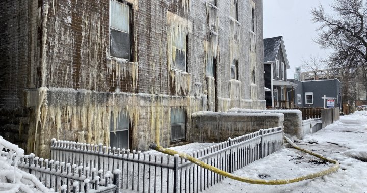 Tenants of Toronto Street apartments displaced after fire - Winnipeg