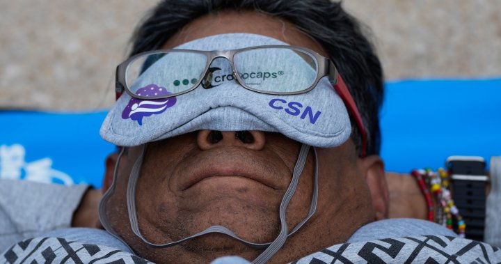 Hundreds in Mexico City take a ‘mass nap’ to commemorate World Sleep Day - National