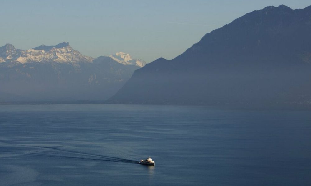 Lake Geneva's water temperatures are rising at an unprecedented pace