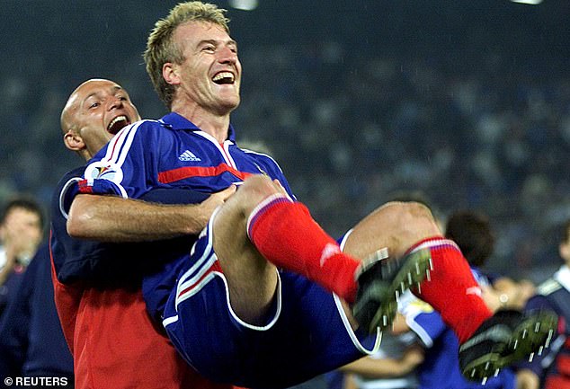 Frank Leboeuf (seen lifting Deschamps after France's Euro 2000 triumph) has questioned his former team-mate for not starting the 'best defender in the world'