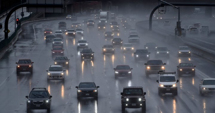 Are vehicle headlights too bright? Debate revs up as U.K. plans study - National