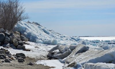 Residents wait to clean up after ‘scary’ ice wall rips through Manitoba community - Winnipeg