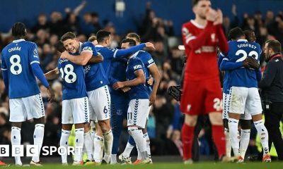Everton 2-0 Liverpool: Everton apply final blow to Liverpool title challenge'