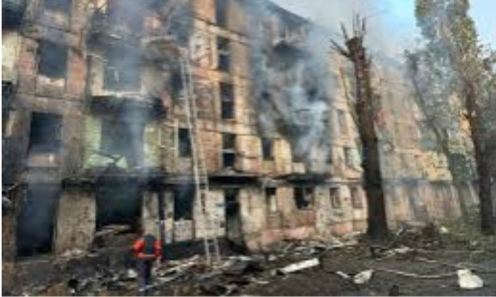 Russian shelling kills 4 in Ukrainian frontline city, Siversk