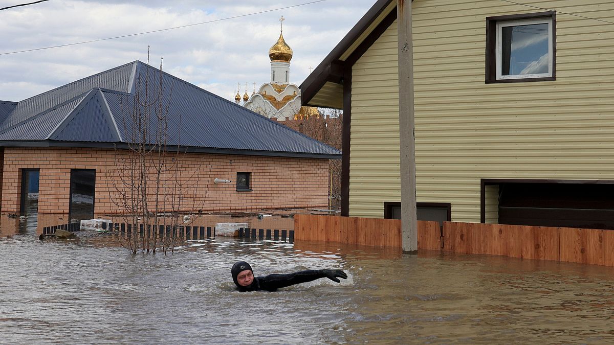 Video. WATCH: Russia and Kazakhstan continue to grapple with floods